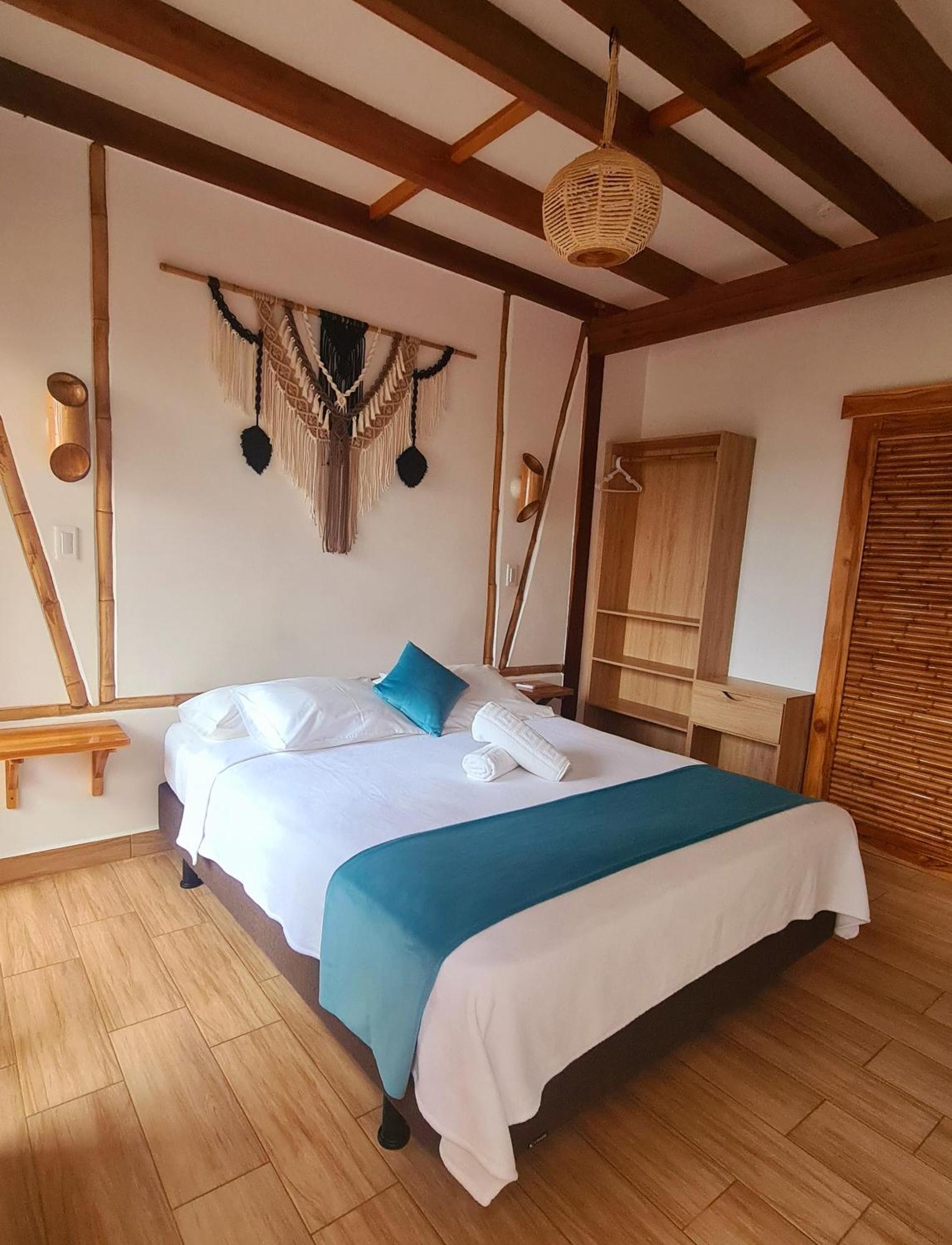 Intiquilla Hotel Манта Экстерьер фото