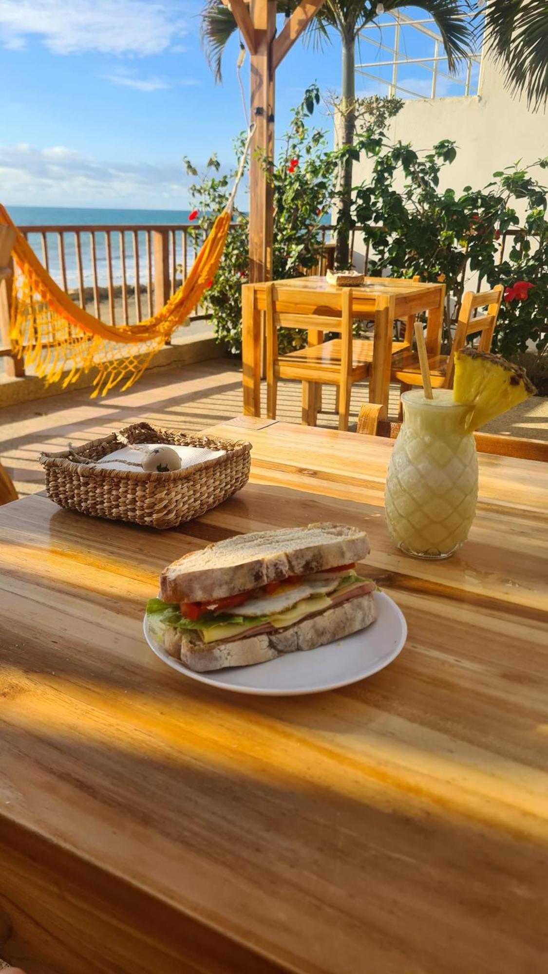 Intiquilla Hotel Манта Экстерьер фото